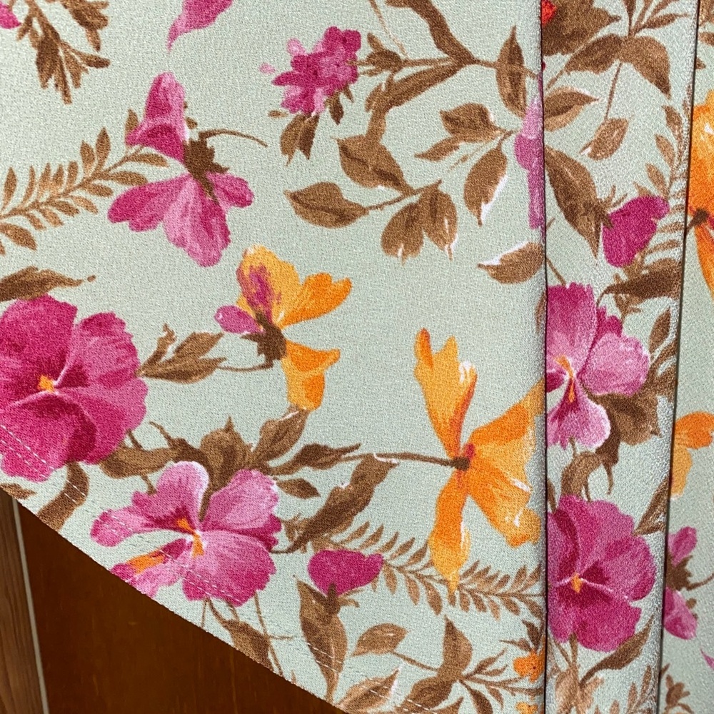 Gilli Floral Dress with Pink and Orange Accents - Picture 5 of 11